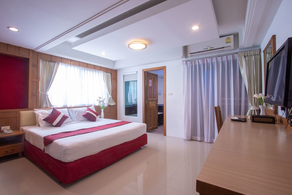 Gusto Pratunam Hotel 12/46