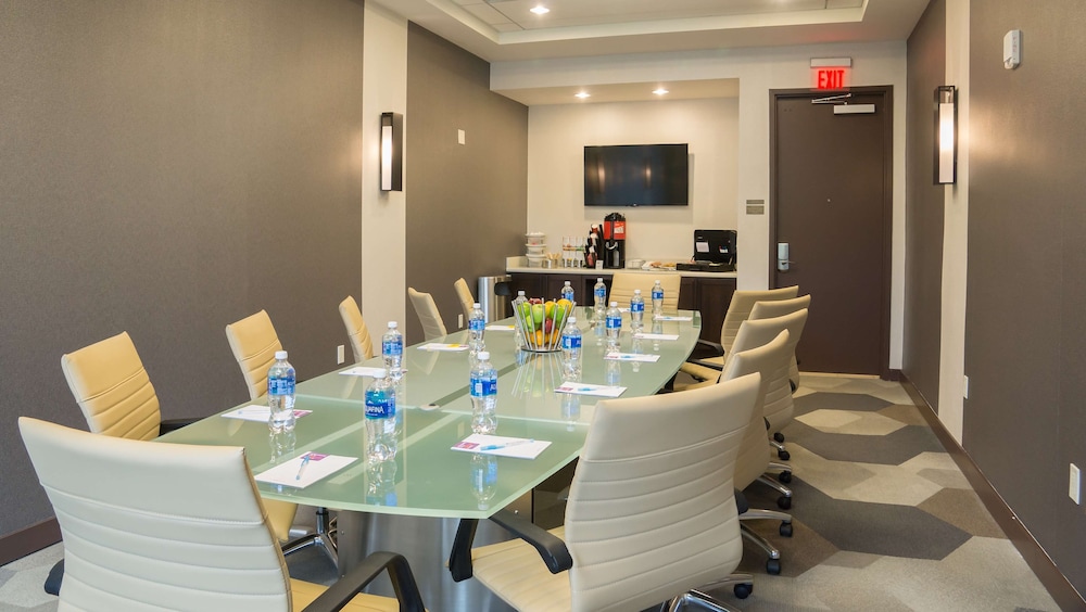 Hyatt Place Orlando/Lake Buena Vista 37/50