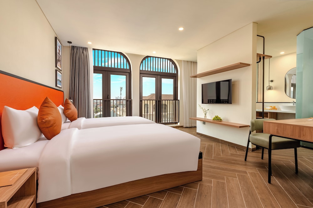 Superior, Twin Beds, Balcony