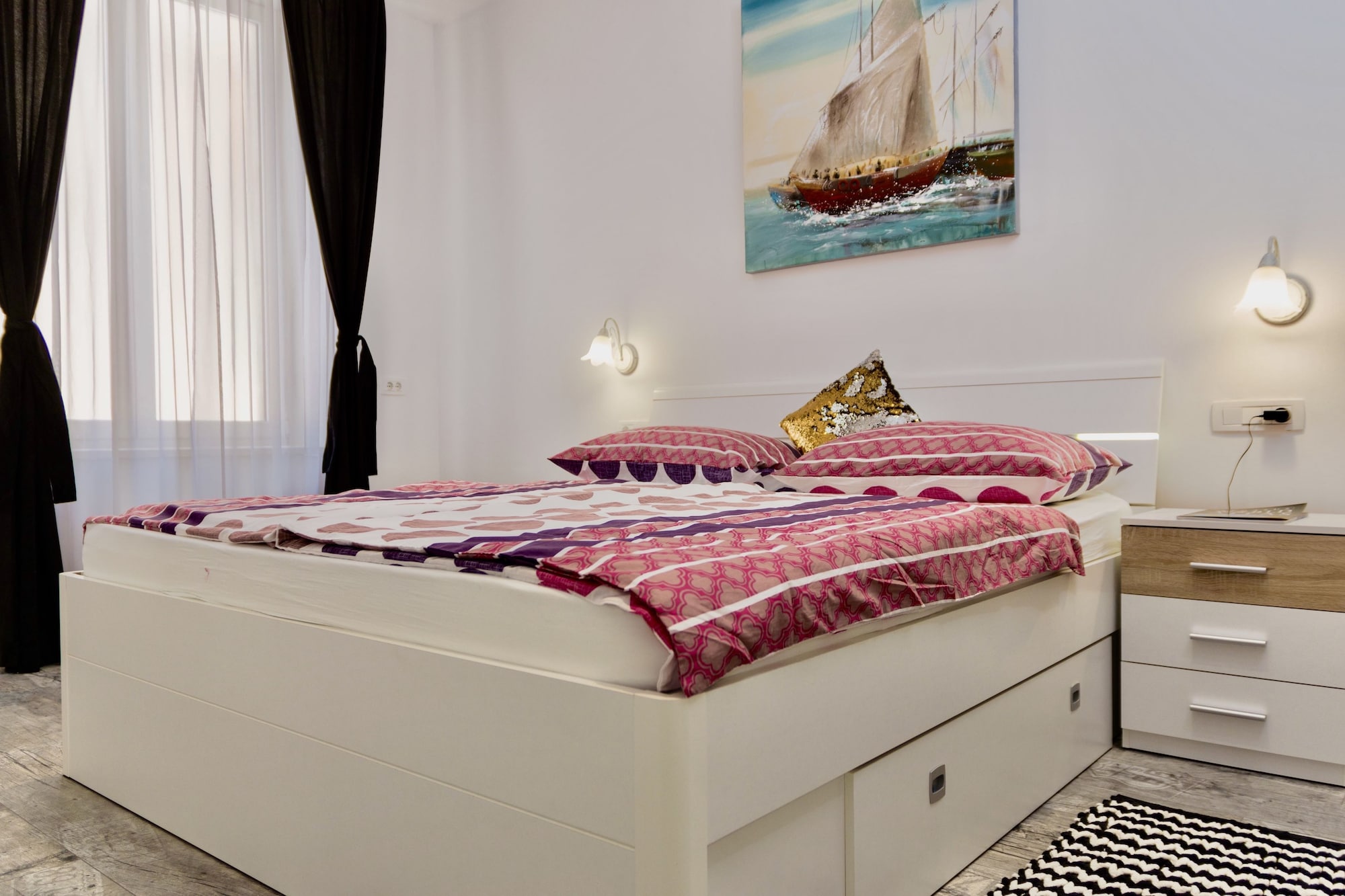 2 BEDROOMS, LUXURY, APARTMENT, COURTYARD AREA