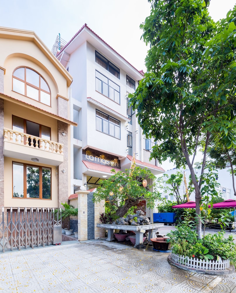 La Maison Da Nang Beach 40/50