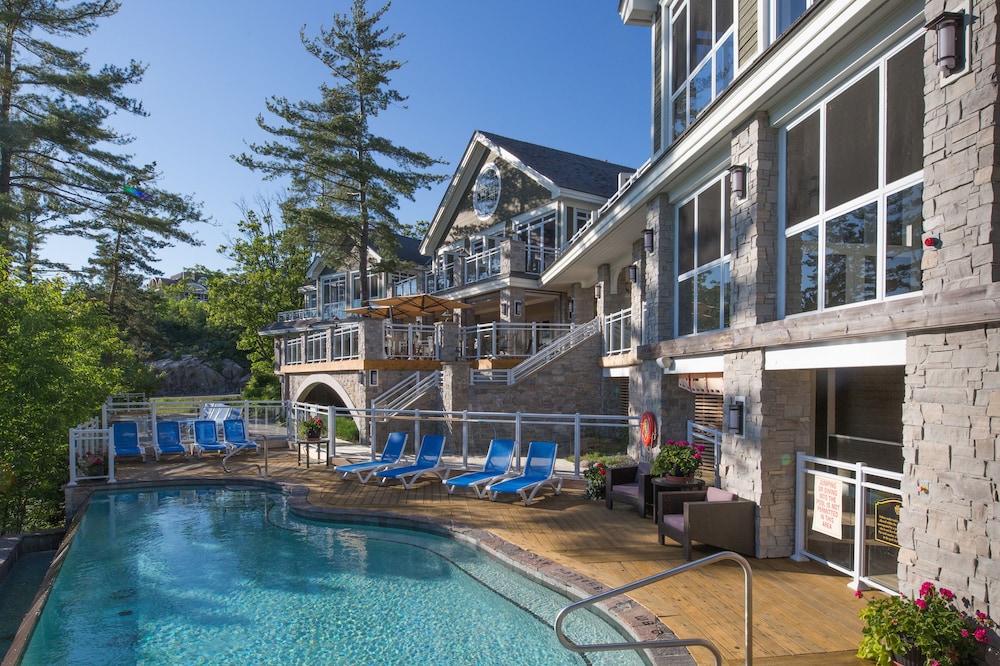 Touchstone Resort 5/57