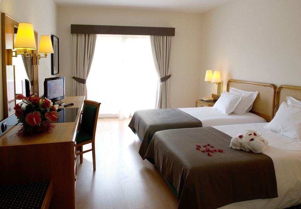 Palace Hotel And Spa 25/65