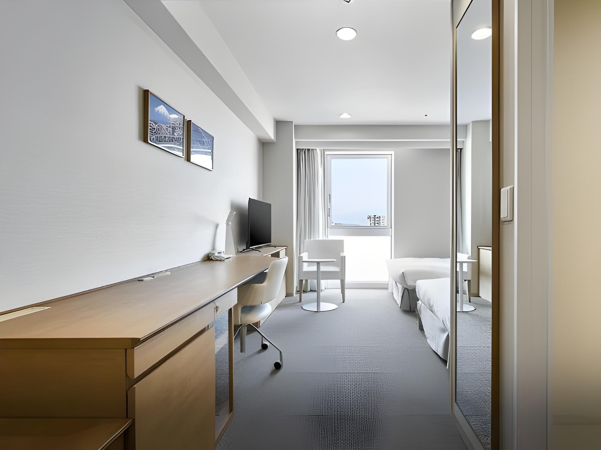 Universal, Single Bed