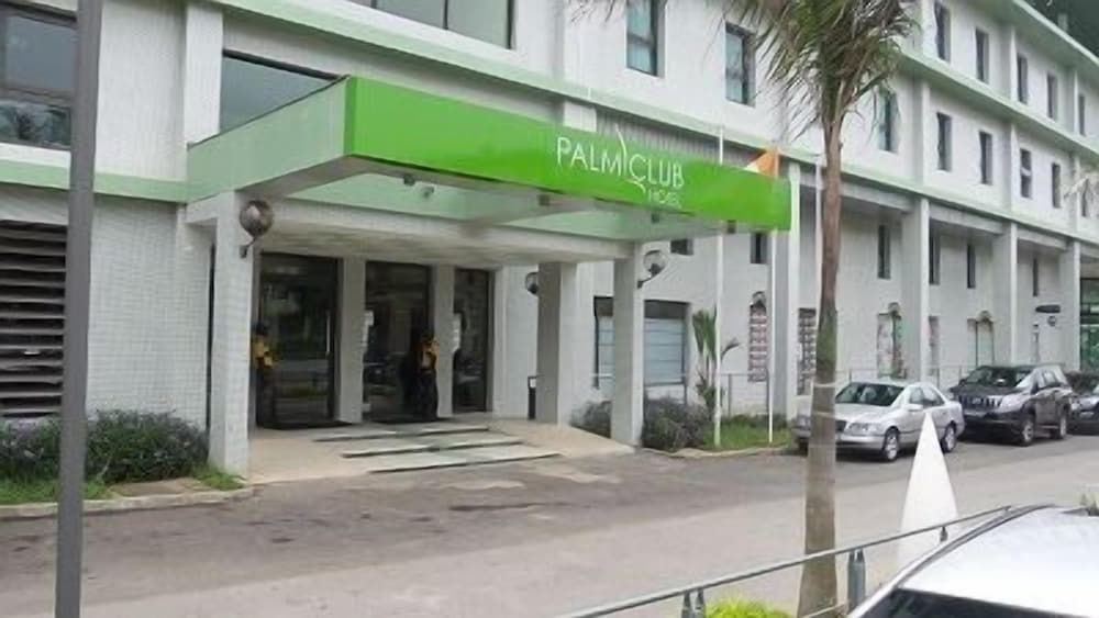Palm Club 48/57