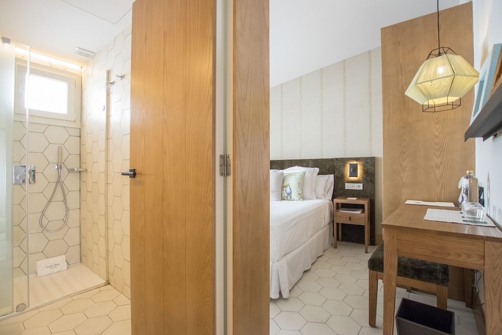 Boutique Hotel Sant Roc and Spa 48/50