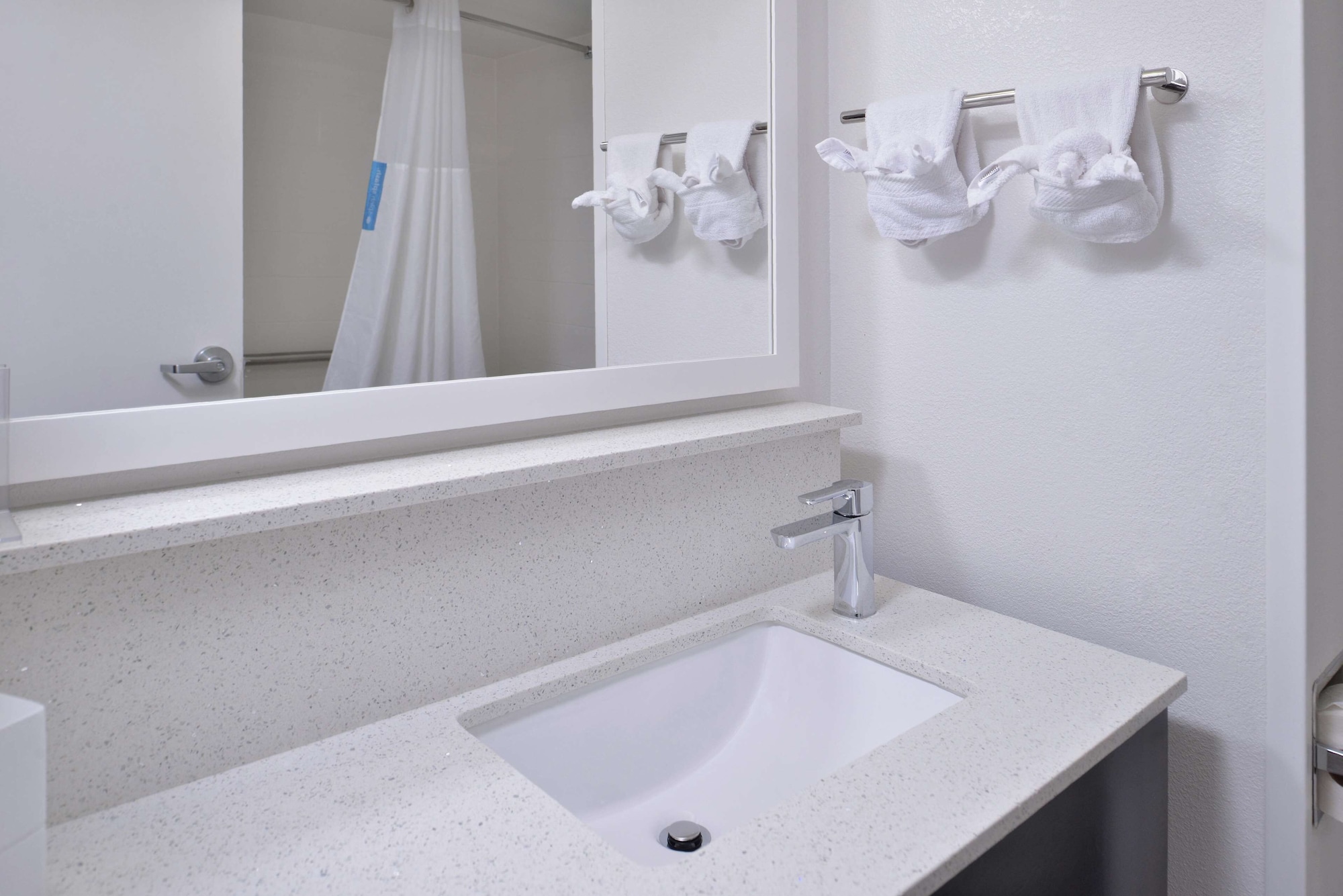 غرفة بسرير كينج مع أريكة، Hampton Inn Greenville, AL 5/5