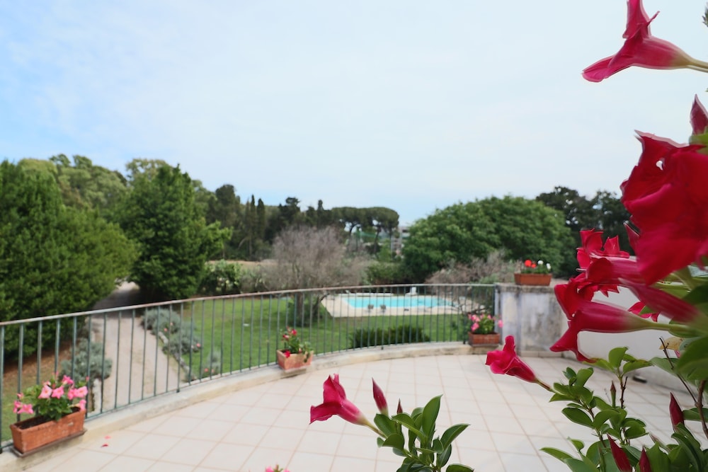 Relais Delle Rose Bed And Breakfast 17/84