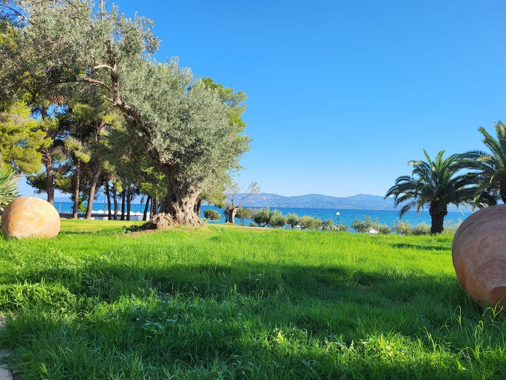 Paradise Resort Evia - A Member of Radisson Individuals 30/42