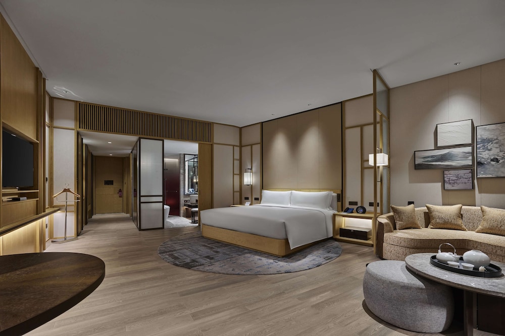 Hilton Suzhou Yinshan Lake 6/72
