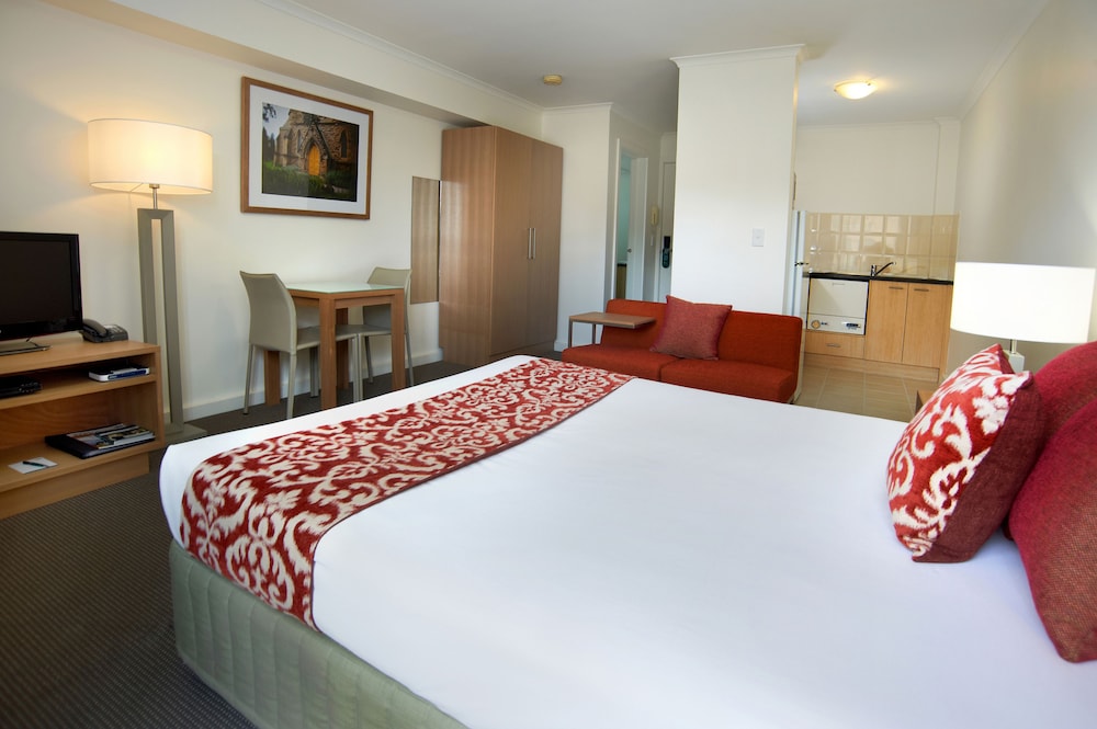 QUEST ST KILDA BAYSIDE 17/41