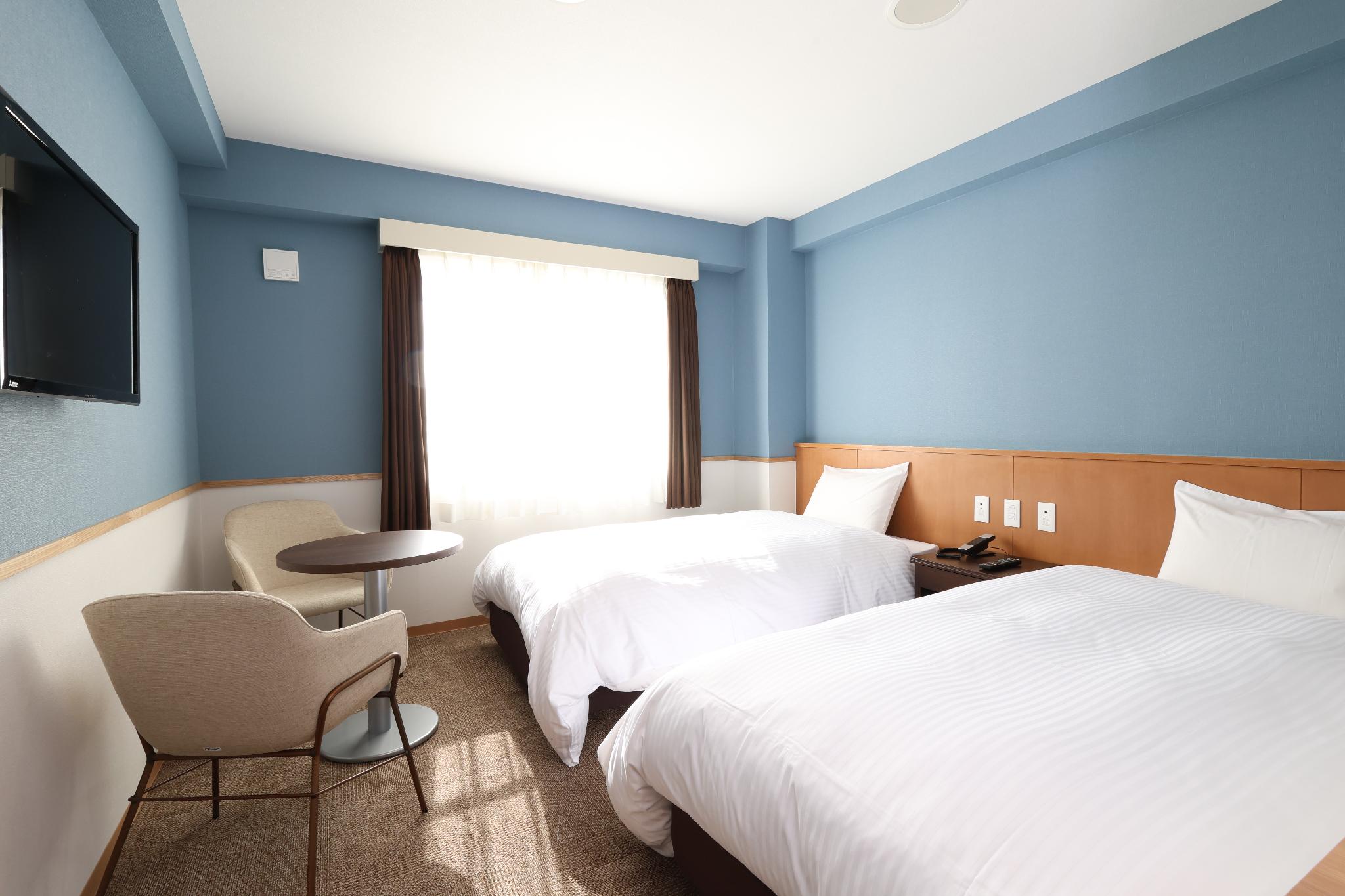 Renovated, Pacific, Twin Beds, Ocean View