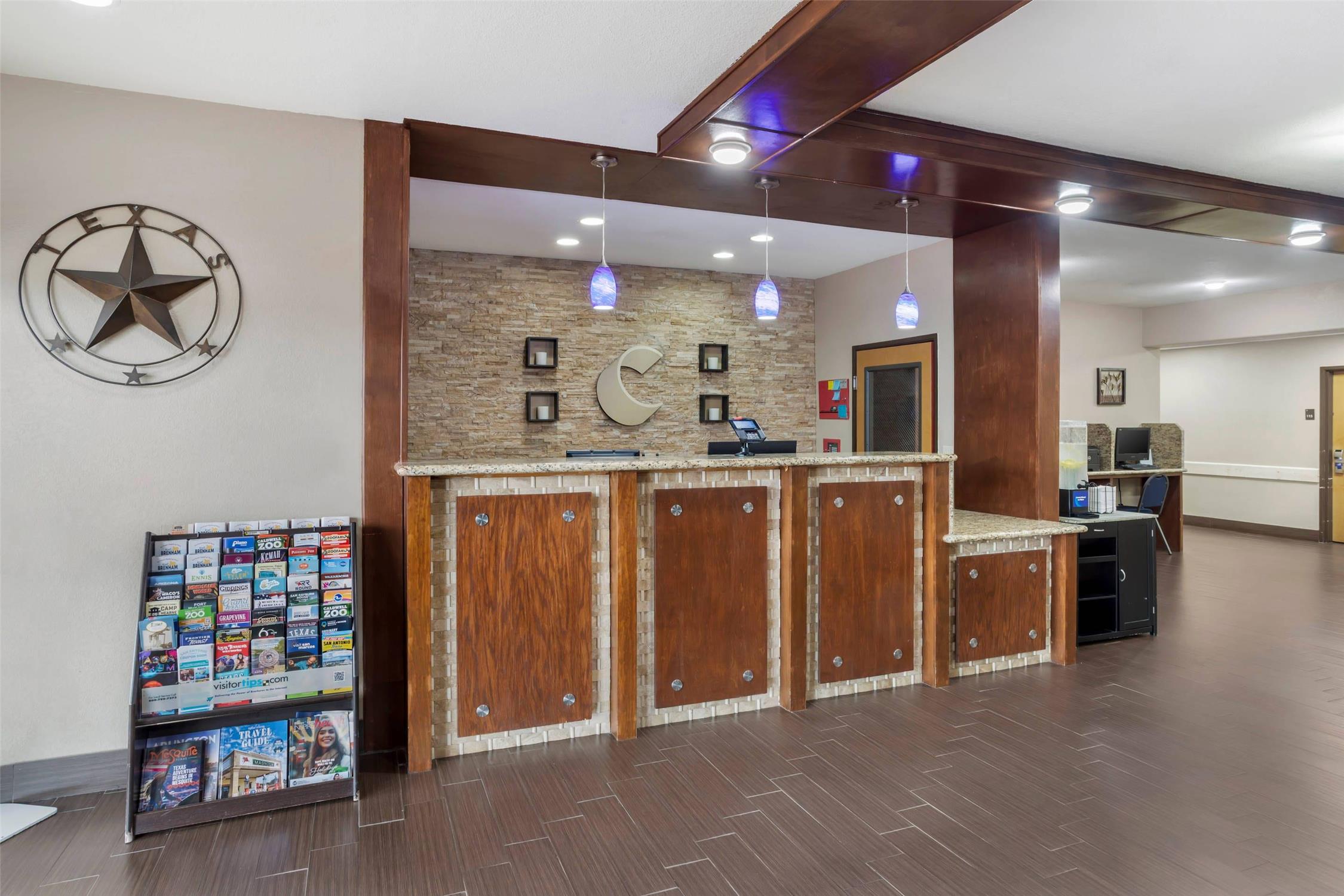 Comfort Suites Brenham, TX 6/23