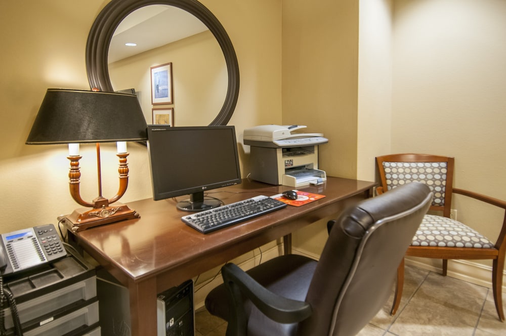 Candlewood Suites Flowood 35/39