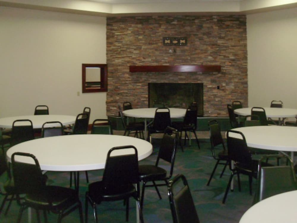 Clarion Inn Belle Vernon, PA 14/23