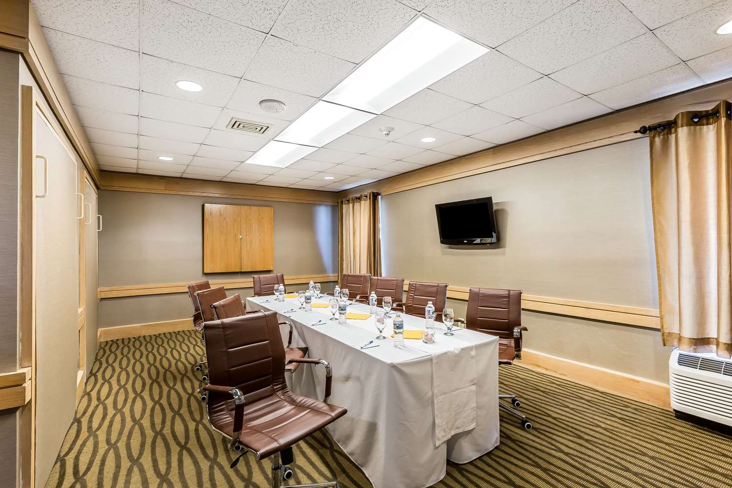 Comfort Inn Shady Grove Gaithersburg Rockville 14/24
