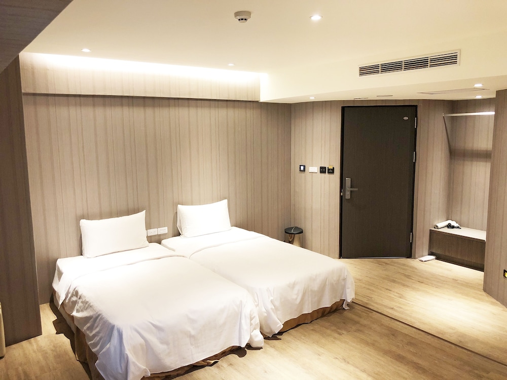 Kindness Hotel Lio He Ye Shi 17/50