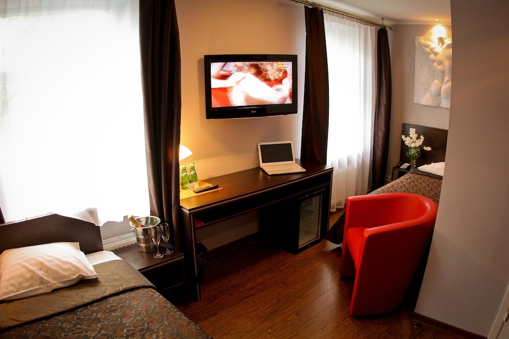 Primo Hotel 27/69