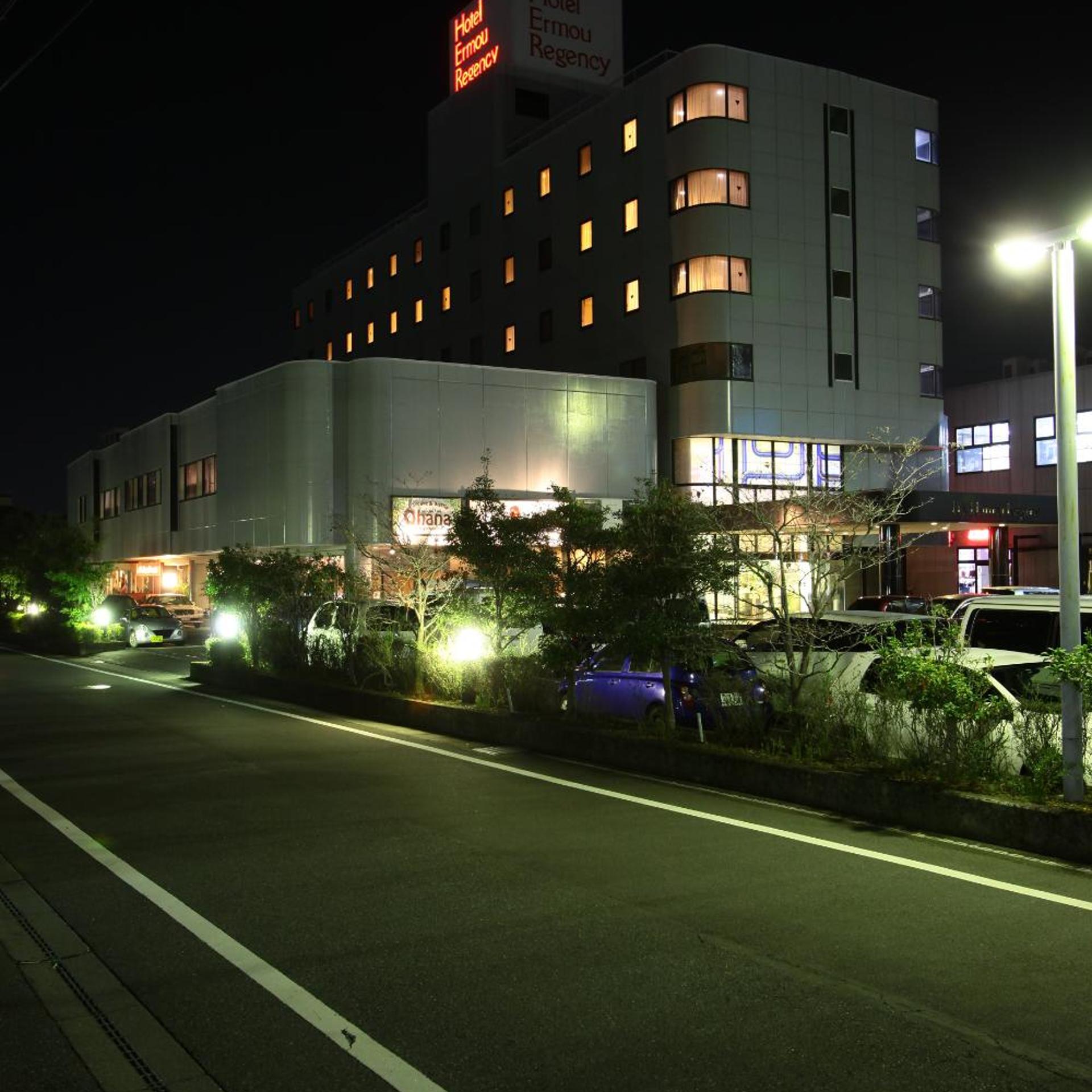 Hotel Elm Regency 5/48