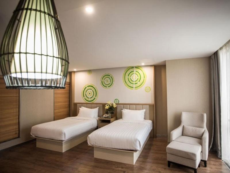 GreenTree Inn Taizhou Golden Eagle Shopping Center Dongfeng Road Express Hotel 24/39