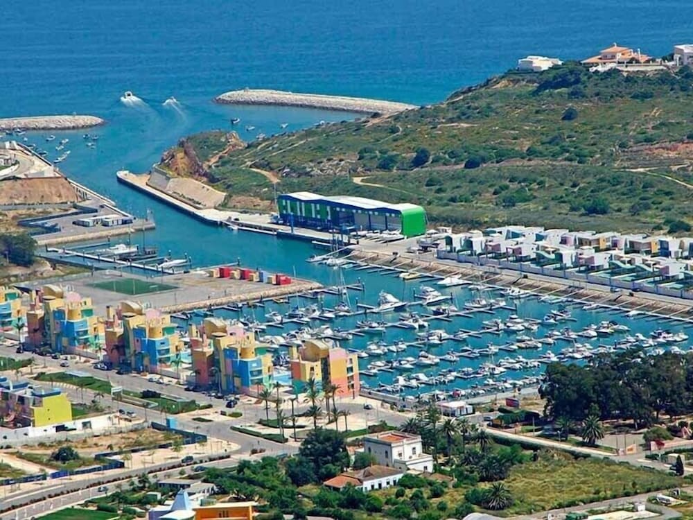 Monte Dos Avos 66/73