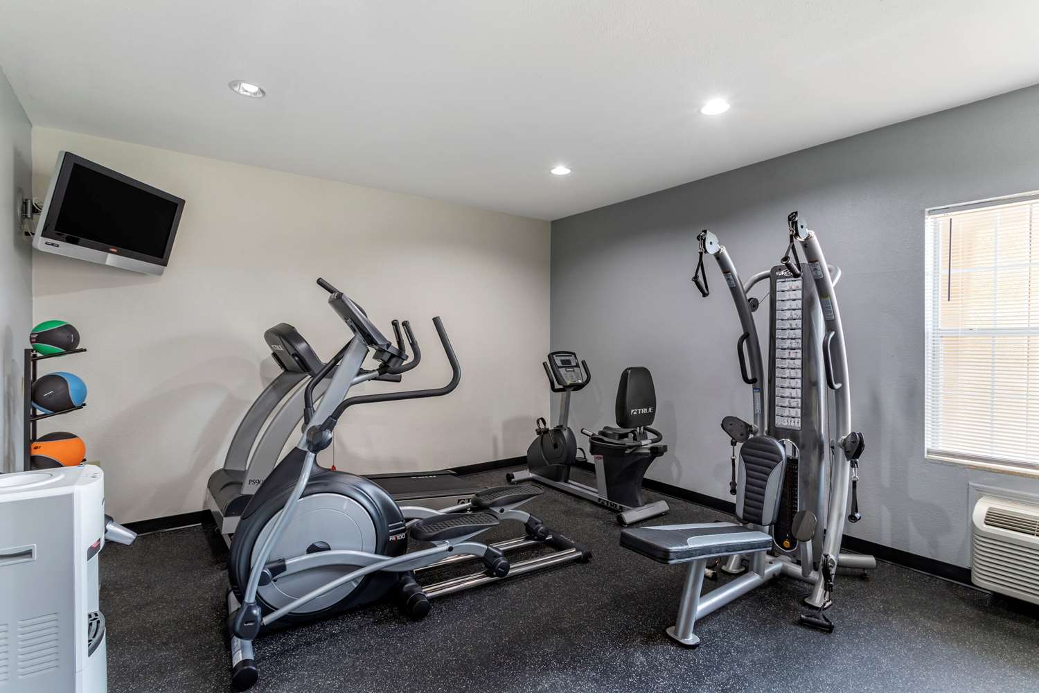 MainStay Suites Port Arthur - Beaumont South 5/12