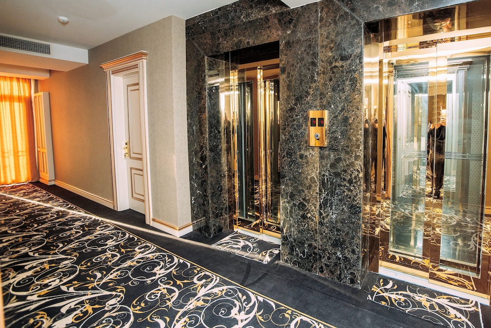 Gold Tbilisi Hotel 50/78