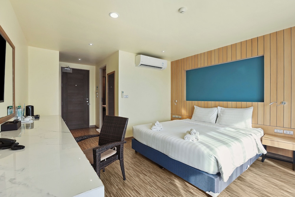 Dome Kata Resort 44/76