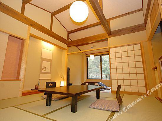 Shimogoten 31/33