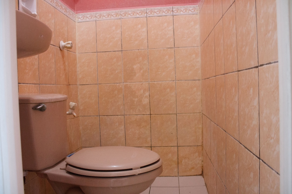 Gv Hotel Maasin 25/41