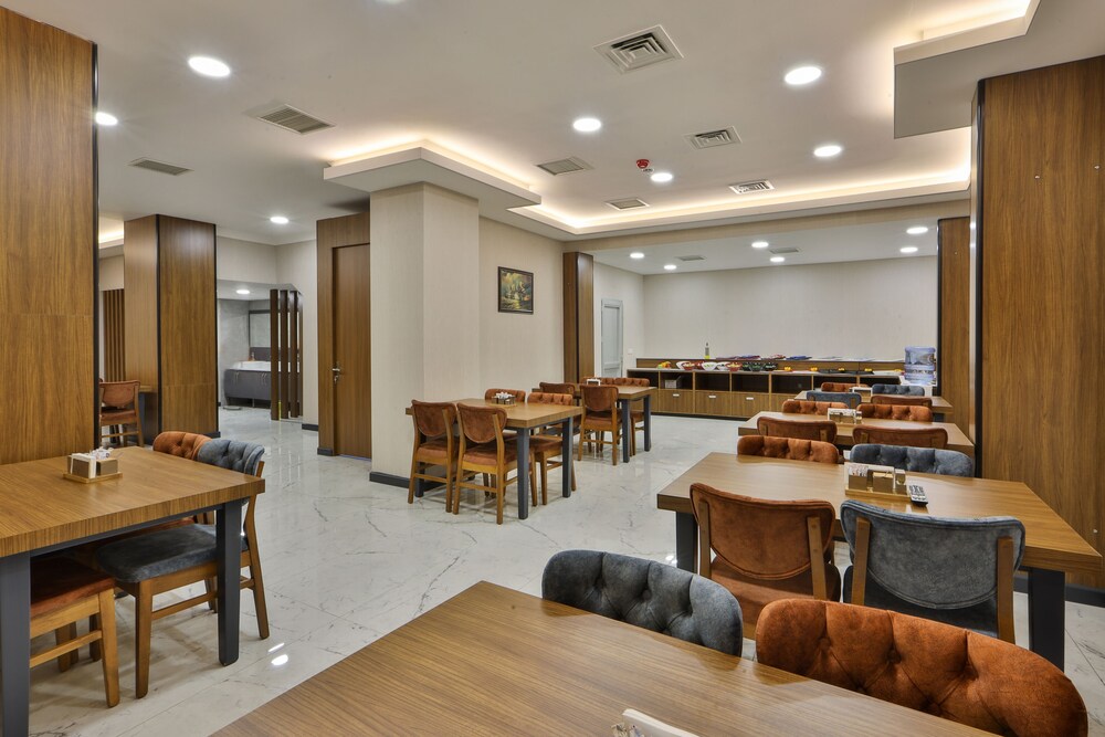 BUKAVIYYE HOTEL 3 YILDIZ 17/24