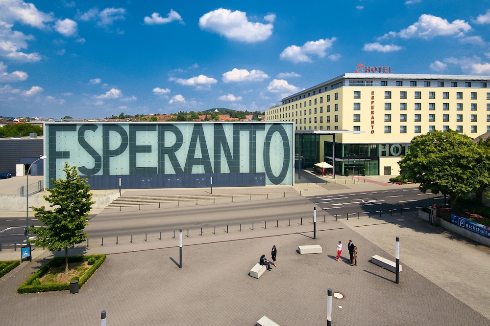 Hotel Esperanto 3/69