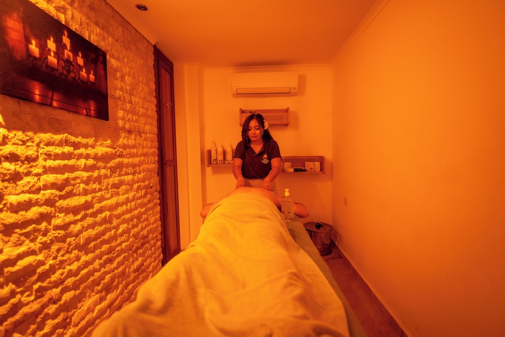 Grand Hotel Azmakhan Spa & Wellness 24/50