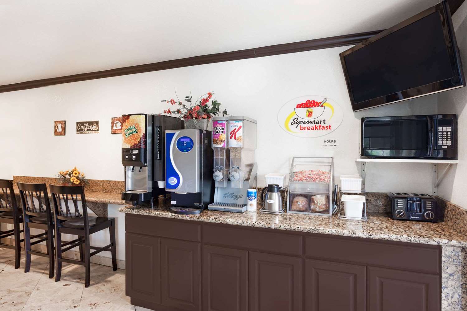Super 8 by Wyndham Santa Clarita/Valencia 5/32