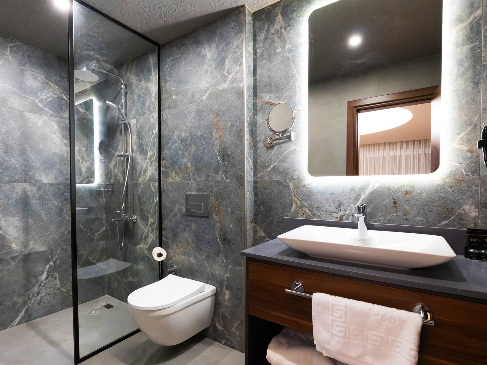Kndf Marine Otel 54/55