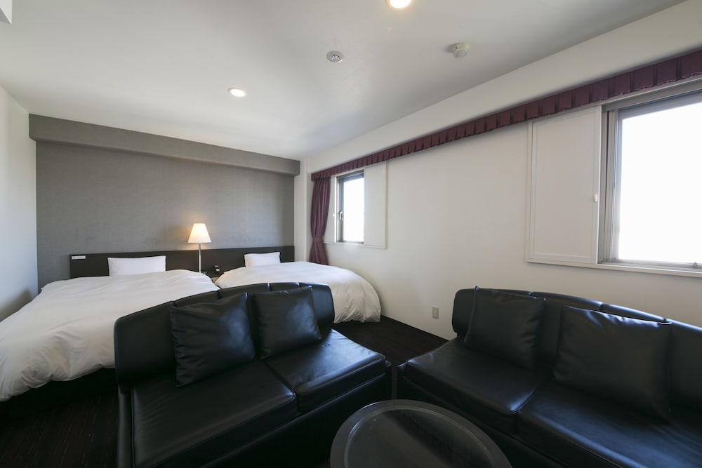 Centre One Hotel Handa 9/50