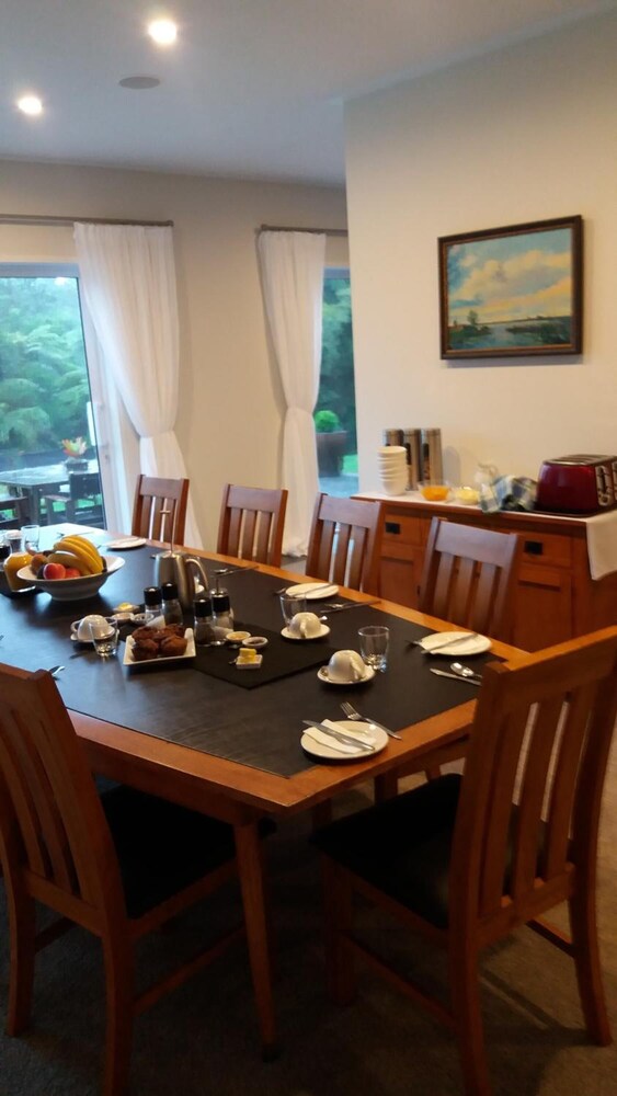 PATUHA LODGE 52/66