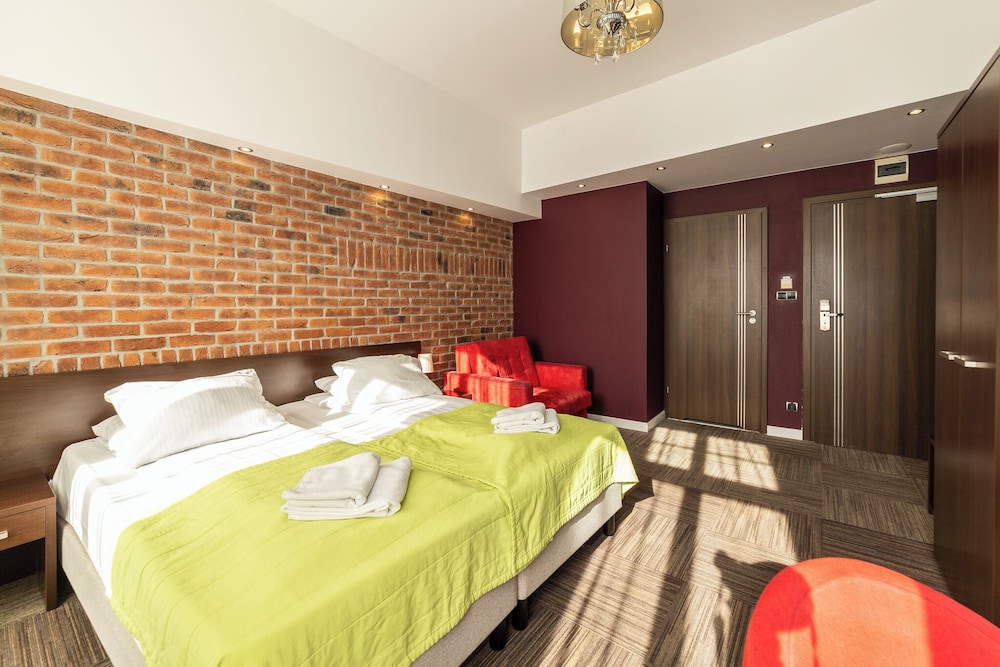 Hotel Artus 24/73