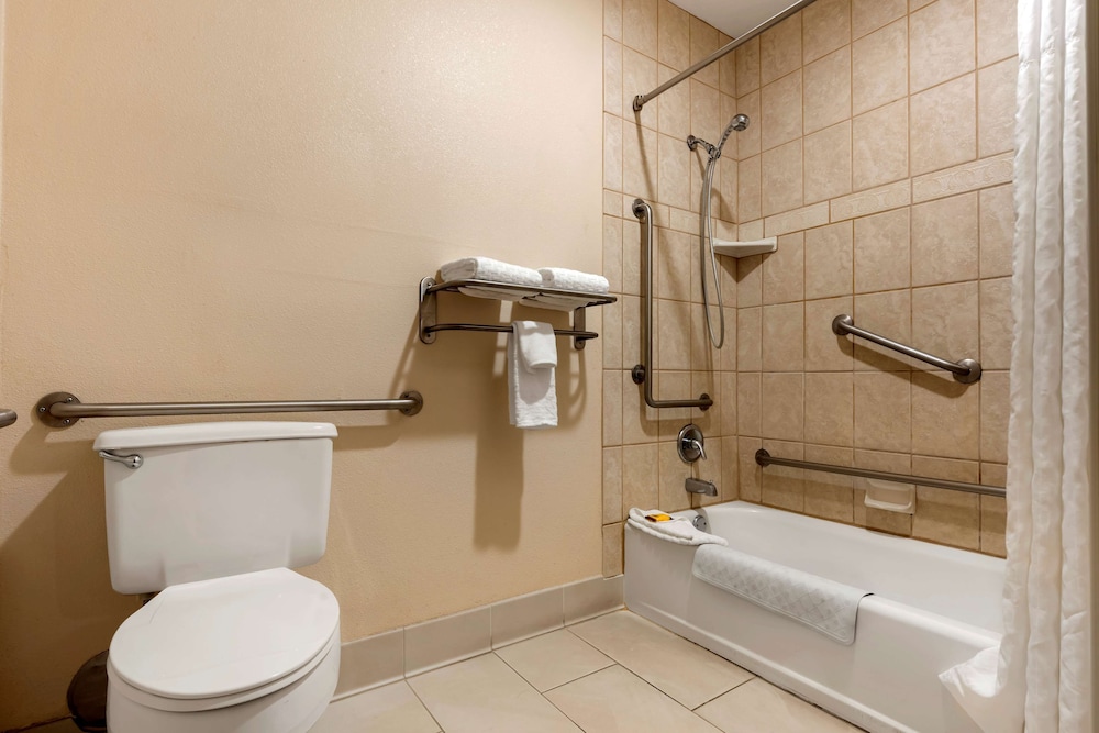Best Western Plus Olympic Inn 27/73