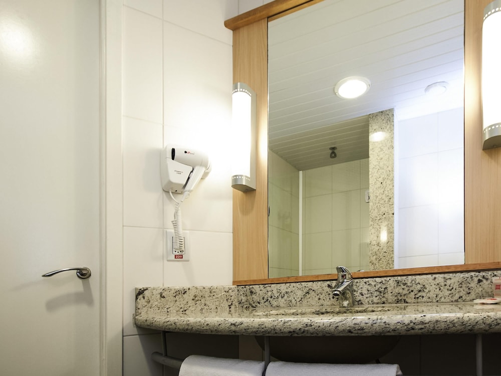 Ibis Cascavel 51/52