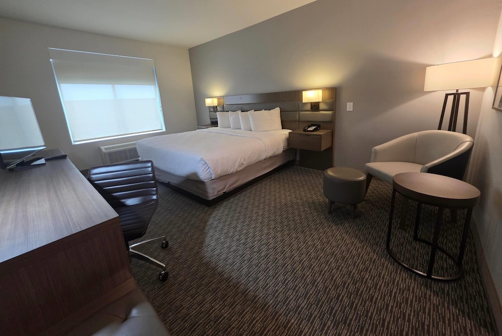 Hawthorn Extended Stay Austin North 24/50