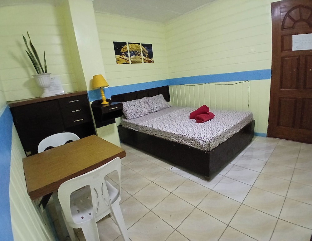 Hayward Travel Inn 31/55
