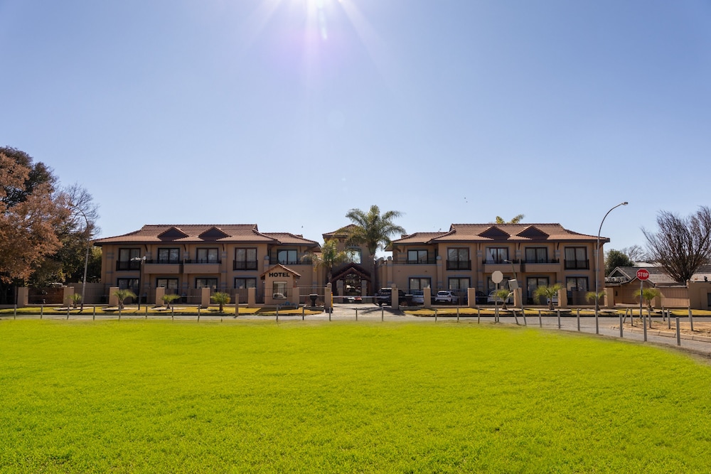 Anta Boga Hotel 29/34