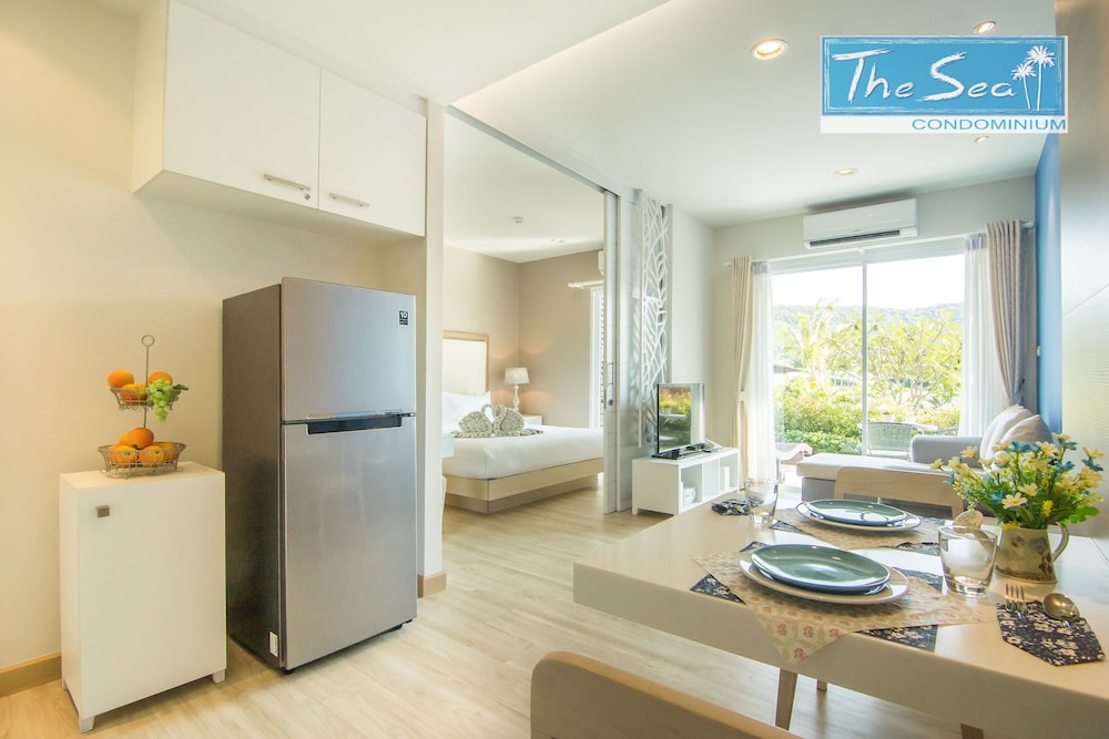 The Sea Condominium 47/67