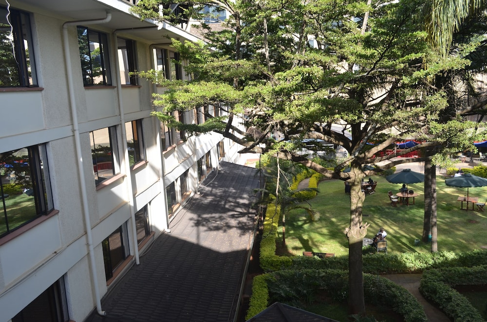 Jacaranda Nairobi Hotel 57/59
