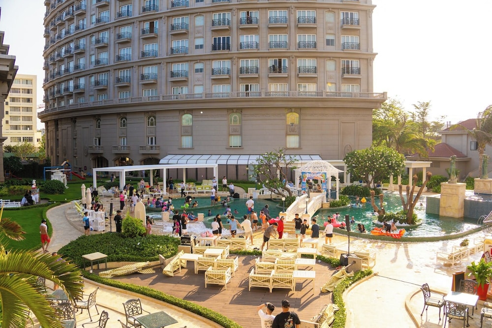 The Imperial Hotel 7/83