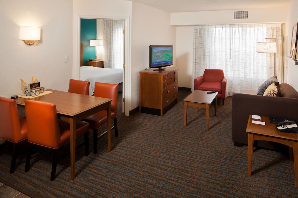 Residence Inn by Marriott Plazzio East 19/34