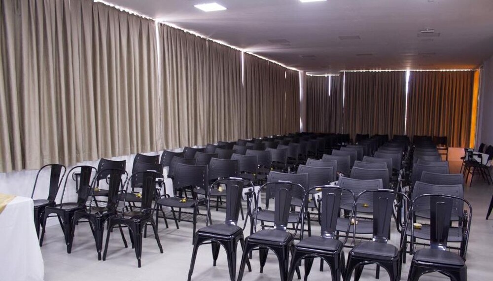 Minas Garden Hotel 37/46