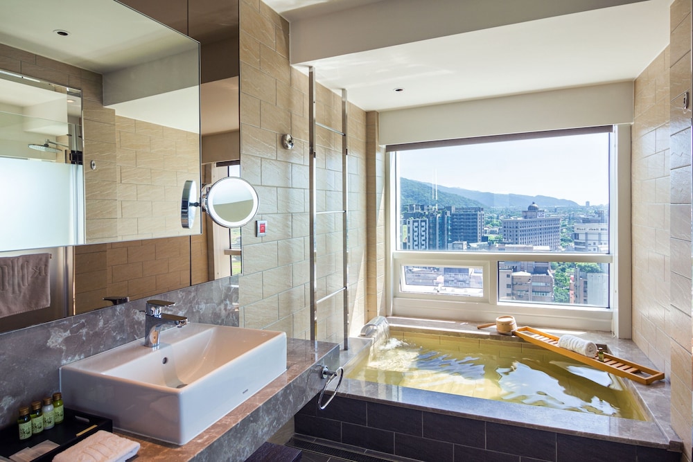 Kilin Hotel JiaoXi 95/95