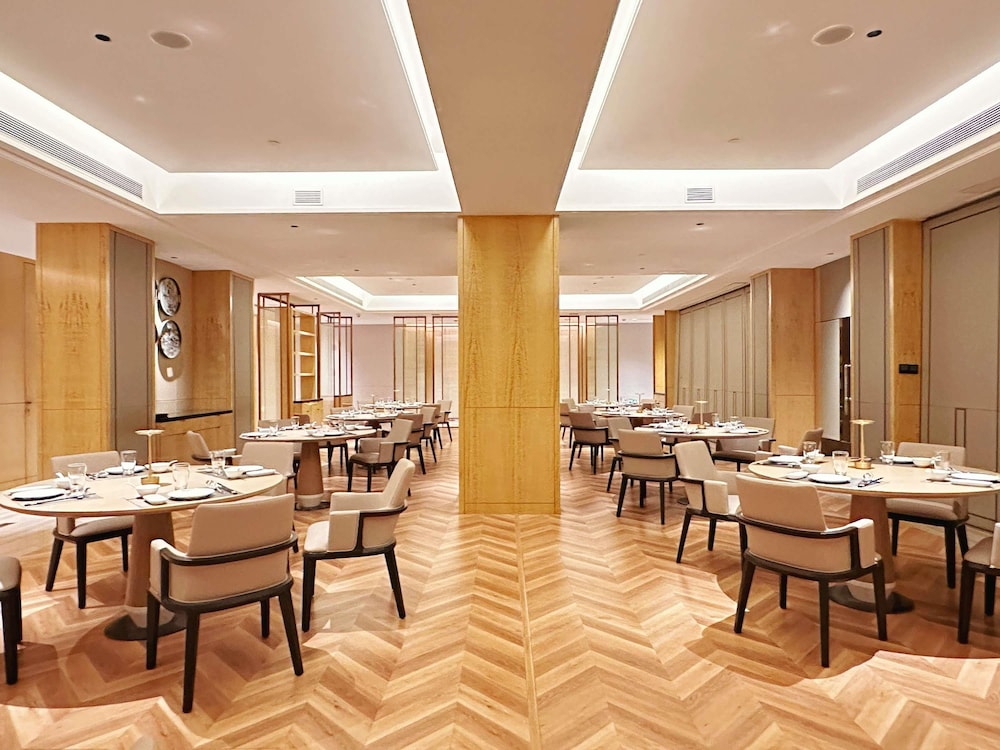 Pullman Shanghai Jing An 56/71